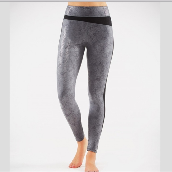 manduka yoga pants